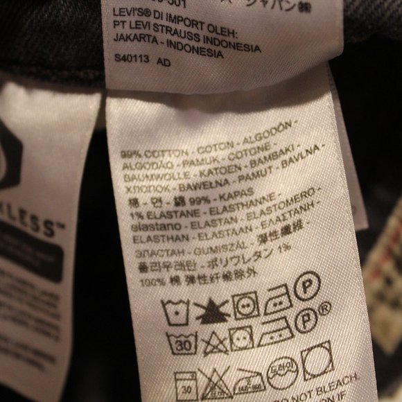 Black 501 Levi Jeans - Picture 4 of 9